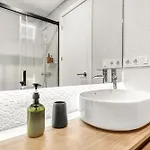 Leonalba House Private Private Rooftop Private Pool Private Andalusian Courtyard Free Parking Bbq 8 Guests Villa *