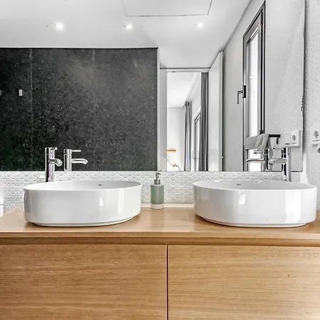 Leonalba House Private Private Rooftop Private Pool Private Andalusian Courtyard Free Parking Bbq 8 Guests Villa *