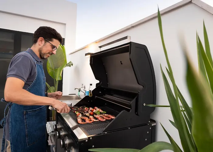 Leonalba House Private Private Rooftop Private Pool Private Andalusian Courtyard Free Parking Bbq 8 Guests *