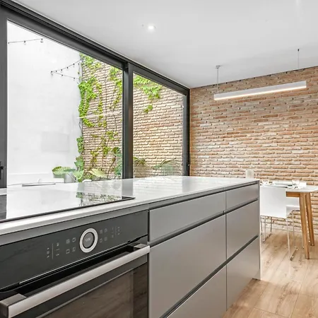 Leonalba House Private Private Rooftop Private Pool Private Andalusian Courtyard Free Parking Bbq 8 Guests *