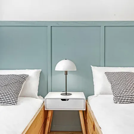 Leonalba House Private Private Rooftop Private Pool Private Andalusian Courtyard Free Parking Bbq 8 Guests Villa