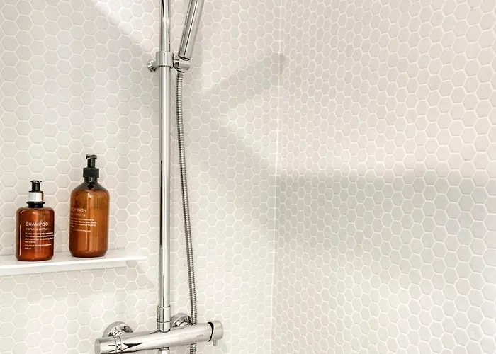 Leonalba House Private Private Rooftop Private Pool Private Andalusian Courtyard Free Parking Bbq 8 Guests Willa *